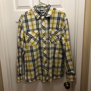 Men’s button up plaid shirt